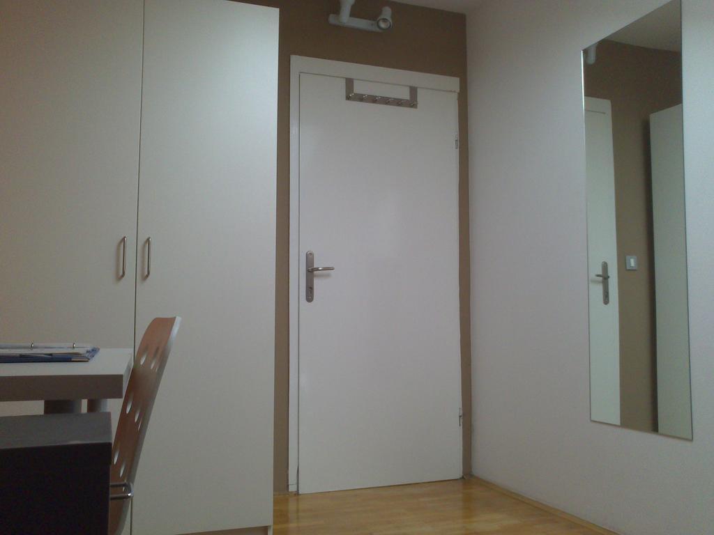 Rainbow Rooms Любляна Номер фото