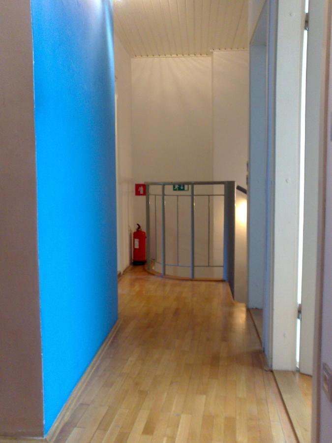 Rainbow Rooms Любляна Экстерьер фото